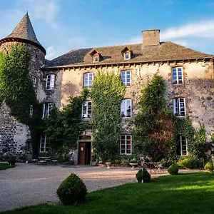 Chateau De Taussac Mur-de-Barrez